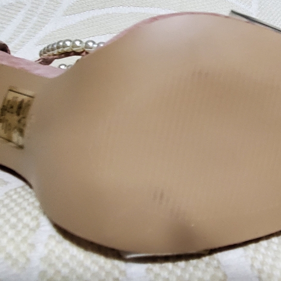 Women's heels - Picture 3 of 3